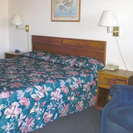 Royal Inn Cochran Room photo